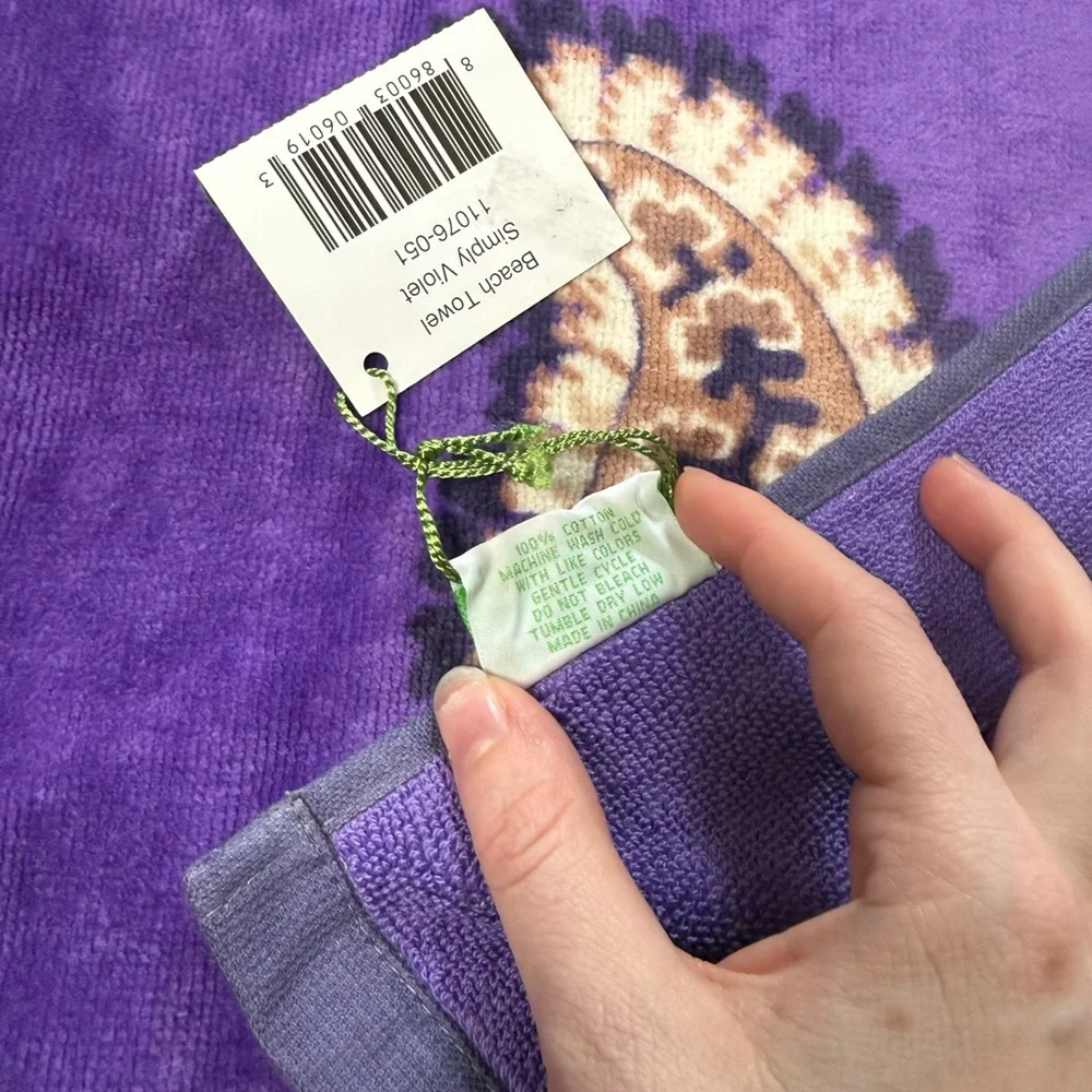 NWT Vera Bradley Simply Violet Beach Towel Purple retired pattern LAST ONE